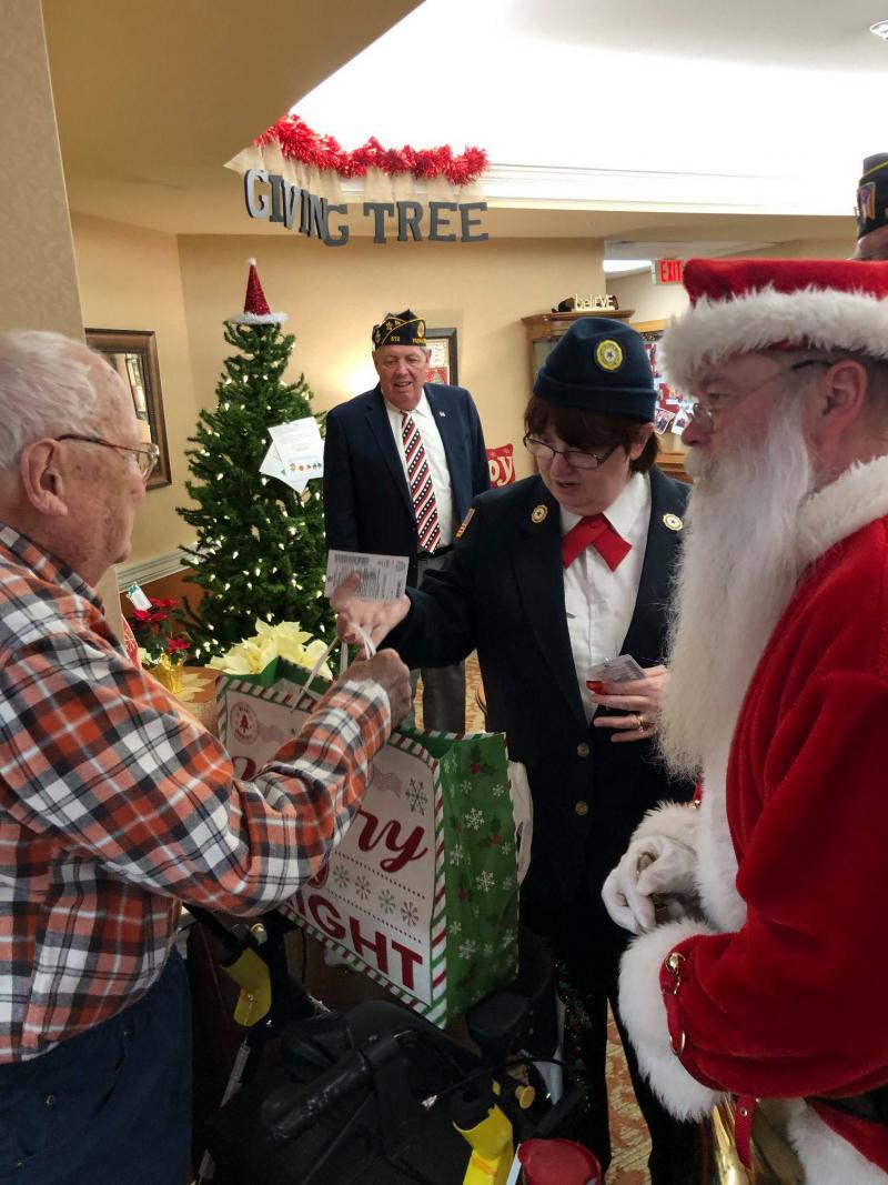 Parma (Ohio) Post 572 brings Christmas cheer to veterans