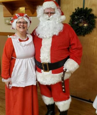 Goose Creek, South Carolina, Post 166 delivers Christmas to families