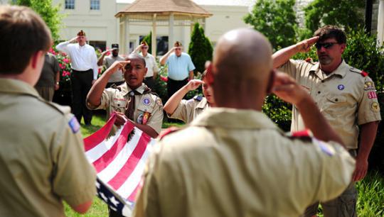 lede-5-4-n_flag-burning-1.jpg