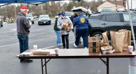  Veterans declare, “No one should go hungry at Christmas time"
