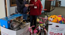 Post 35 gives Santa a helping hand