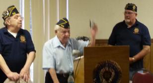 96-year-old receives American Legion 70-Year-Star