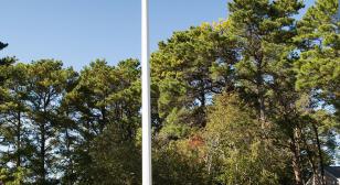 Honoring the flag ... and the soldier