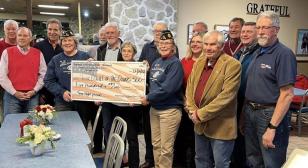 Women Veterans Post 1214 donates to Honor Flight of the Ozarks