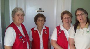 Auxiliary Unit 284 visits veterans 