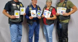 High school artists create cards to thank veterans