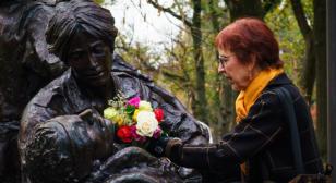 ​The healing touch of a hero: remembering Capt. Diane Carlson Evans