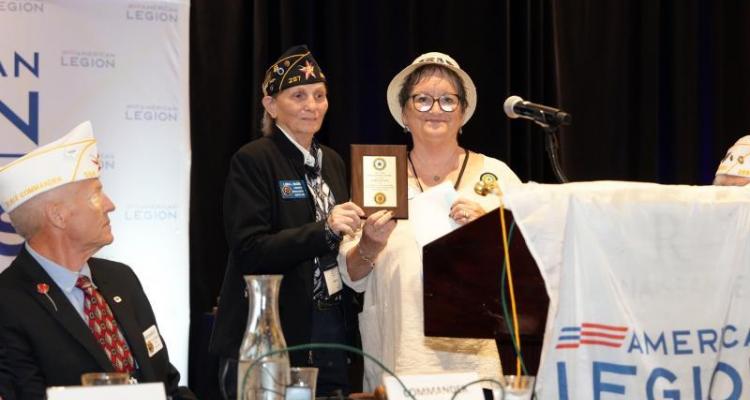 Benbrook Post 297 Legionnaire recognized for dual membership 